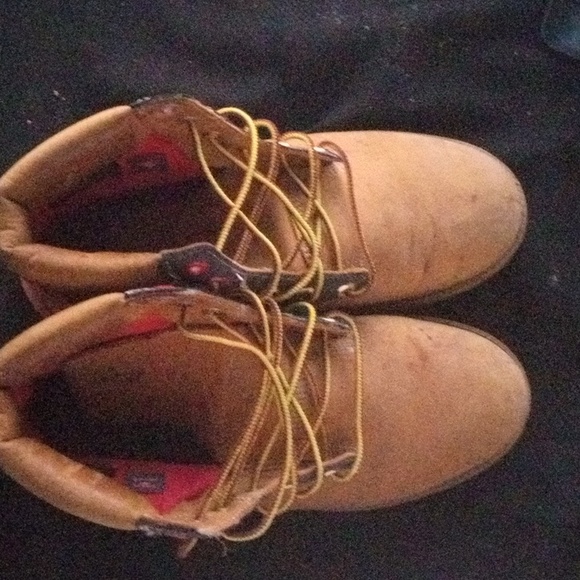 Timberlands - Picture 4 of 5